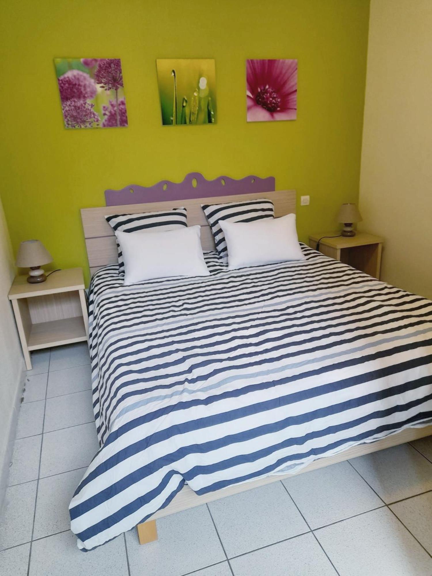 סן סיפריאן Appart T3 Terrasse - Piscine - 3 Etoiles מראה חיצוני תמונה